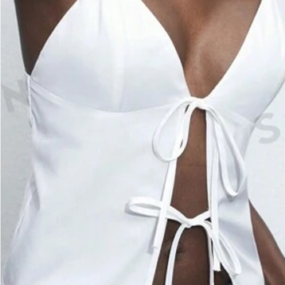 White top
Small